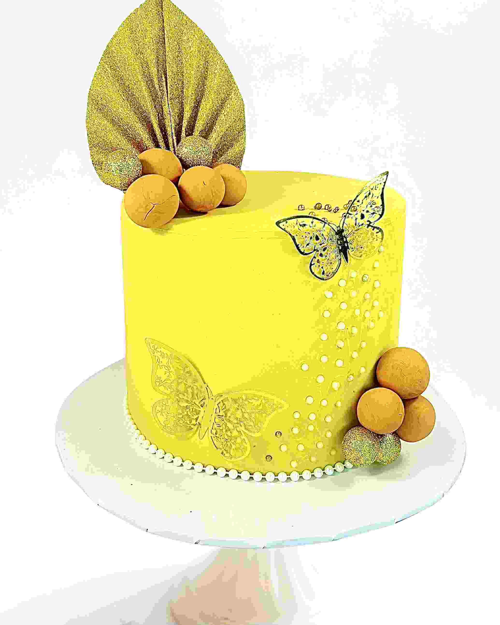 Golden Crown Cake